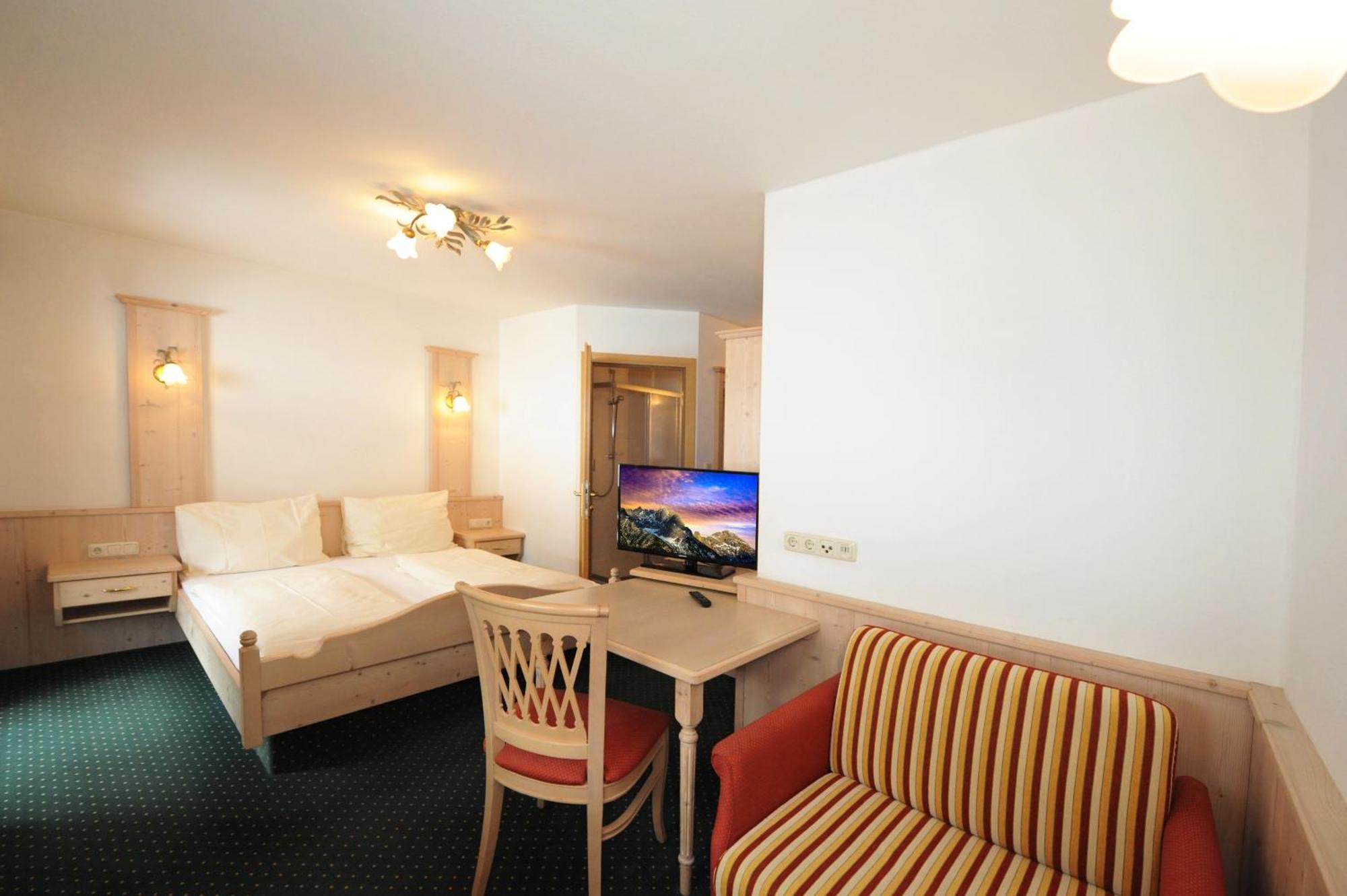 Riederhof Hotel Леоганг Екстериор снимка